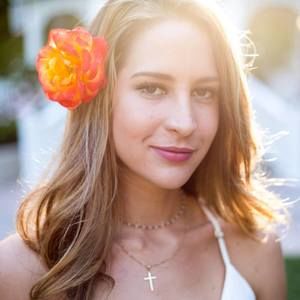 Meet your Posher, Alicia